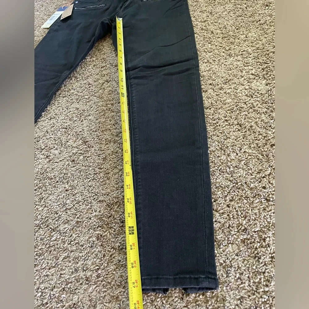 Roxy Black Skinny Jeans with Zipper ankles - Picture 11 of 11